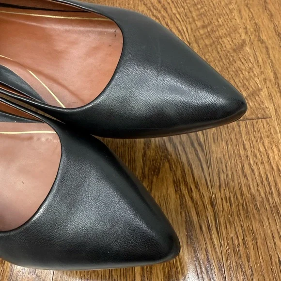 Vionic Black Leather Flats - Picture 9 of 13